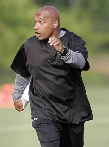 Hue Jackson Raiders